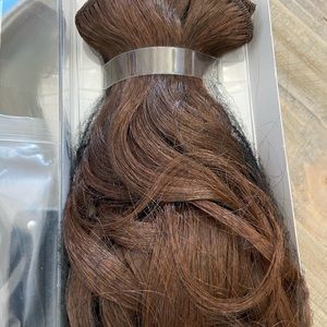 2 packs!!! Ezee-on F8.30 18” wavy clip in extensions